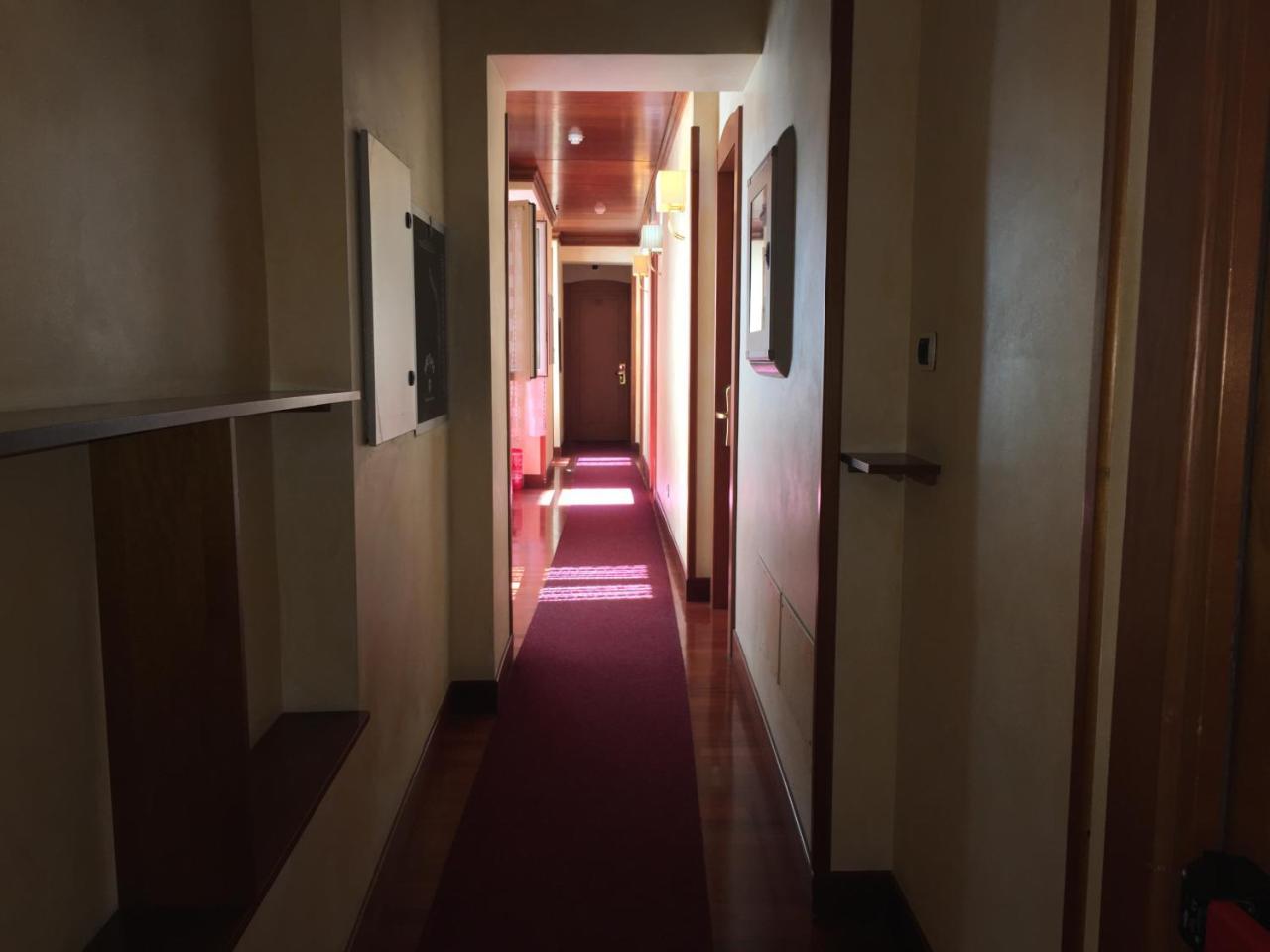 神圣罗马酒店 外观 照片